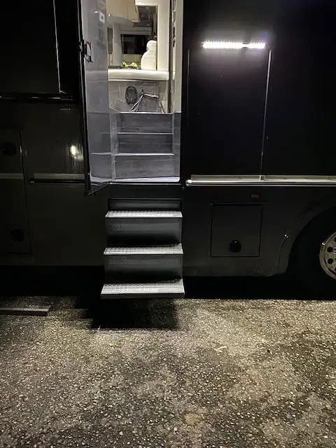 Horse Trailer - Fitted with LVT